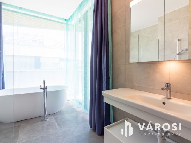 Exclusive penthouse lakás remek kilátással