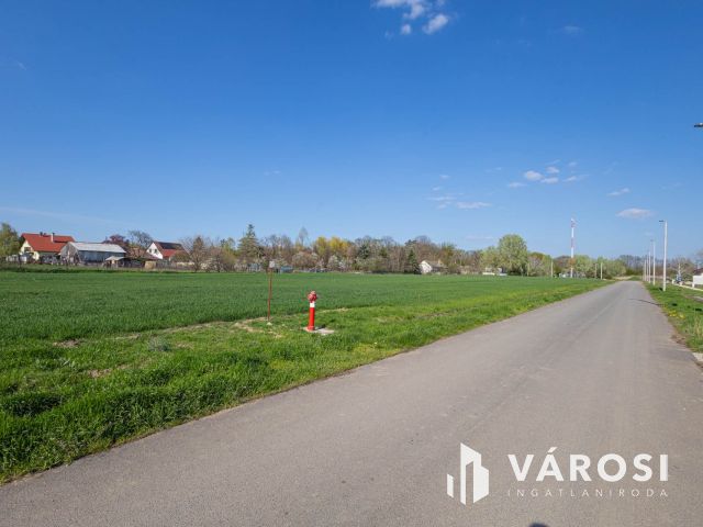 Van még eladó telek a Szőlőskert Lakóparkban!